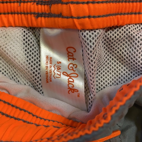 🎁 Boys Swimming Shorts - Picture 3 of 4